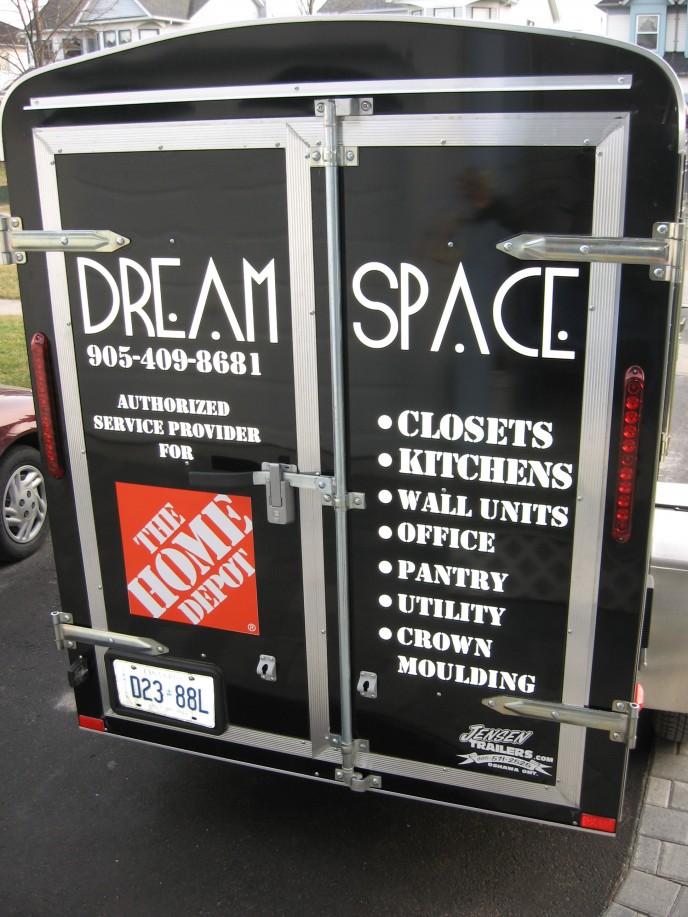 Black and white contrast really makes the Home Depot logo noticeable on this trailer.