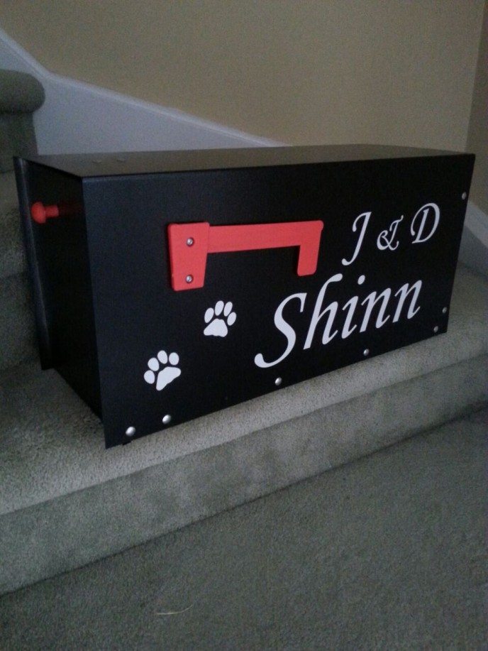 Thoughtful housewarming gift - a Personalized Mailbox!